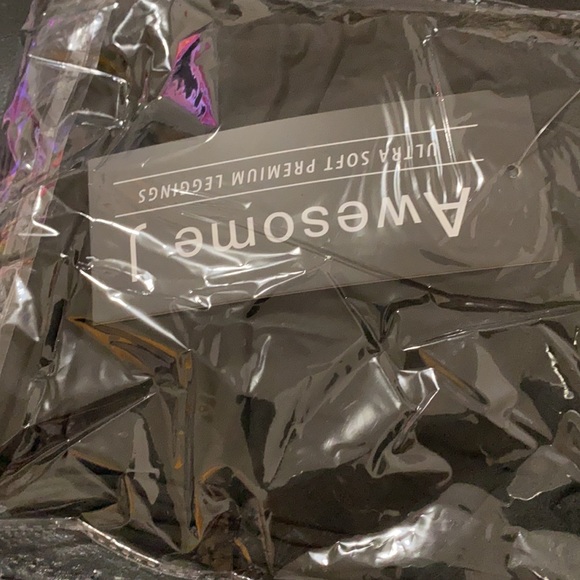 Maternity black leggings 🤰🏻 - Picture 2 of 2